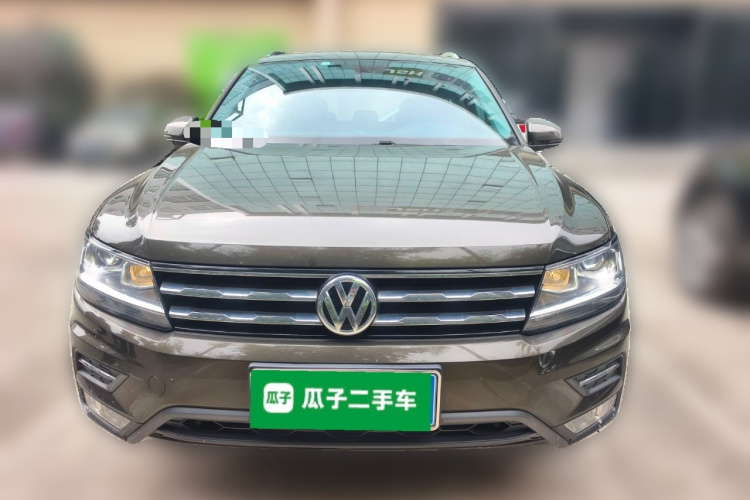 Volkswagen Tiguan L 2020 #3 Volkswagen Tiguan L 2020 car image #3