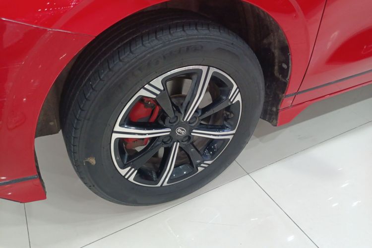 BYD e2 2019 imagem de carro #3