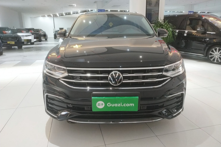 Volkswagen Tiguan X 2022 immagine di auto #3