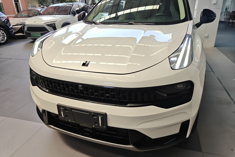 Lynk & Co 05 2020 #3 Lynk & Co 05 2020 car image #3