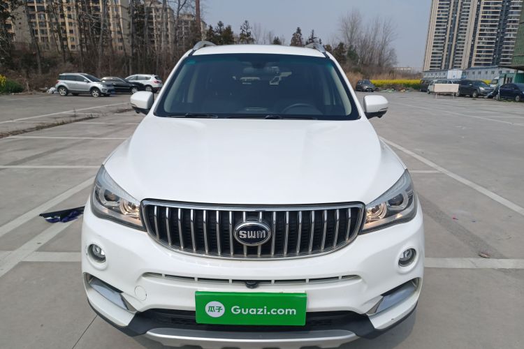 SWM X7 2020 car image #3