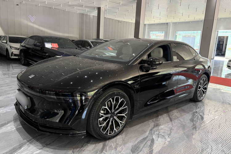 极氪 极氪007 2024 汽车图片 #3