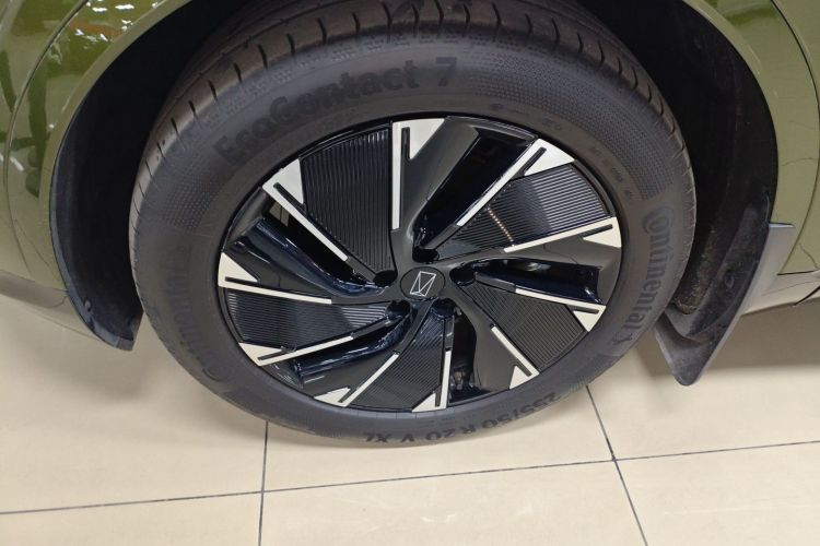 Avatr 07 2024 immagine di auto #3