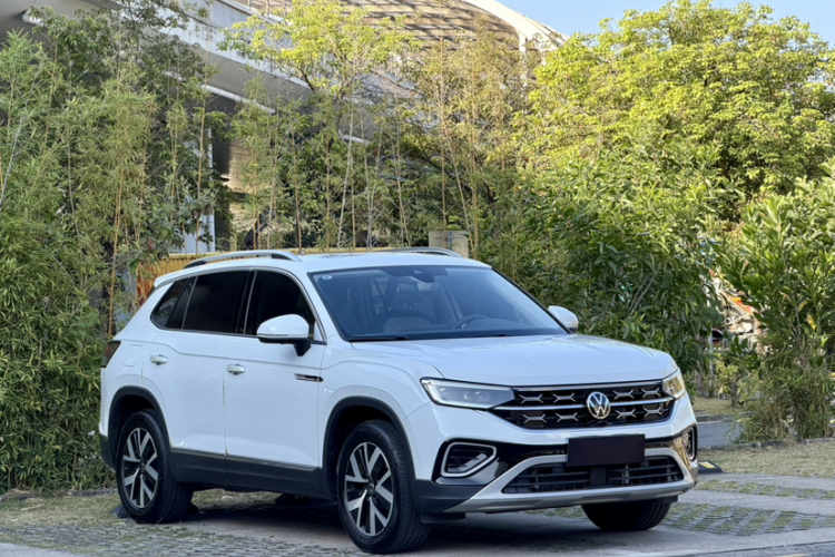 Volkswagen Tayron 2023 immagine di auto #3