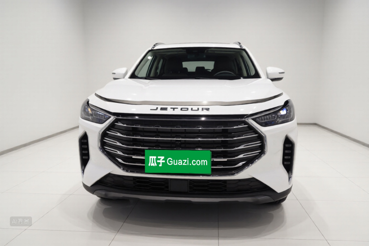 X70 PLUS 2022 car image #3