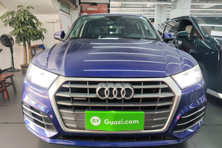 Audi Q5L 2019 صورة سيارة #3