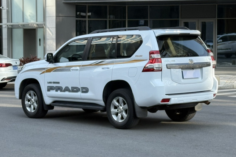 Toyota Land Cruiser Prado 2016 car image #3