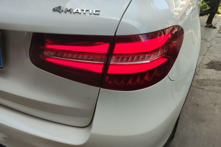 Mercedes-Benz GLC Class 2016 صورة سيارة #3