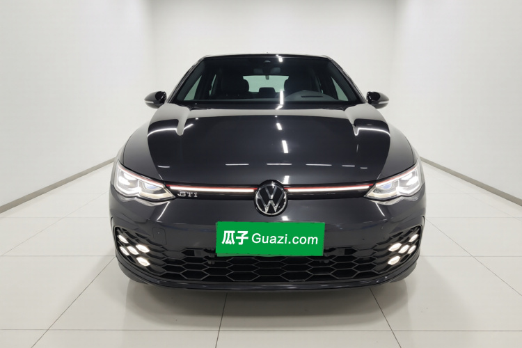 Volkswagen GolfGTI 2023 immagine di auto #3