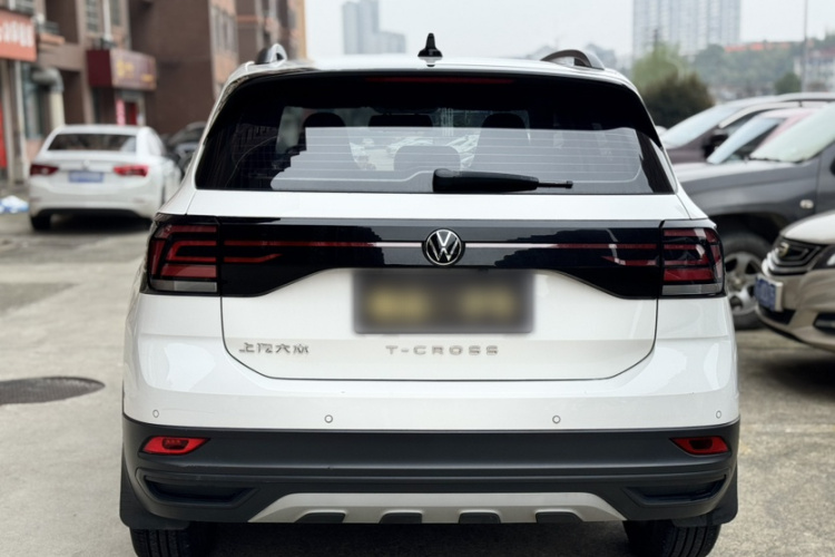 Volkswagen T-Cross 2021 #3 Volkswagen T-Cross 2021 car image #3