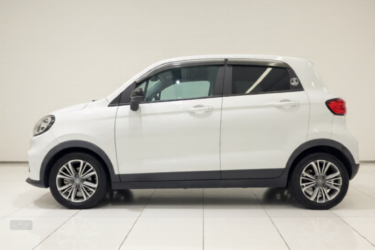 零跑汽车 零跑T03 2022 汽车图片 #3