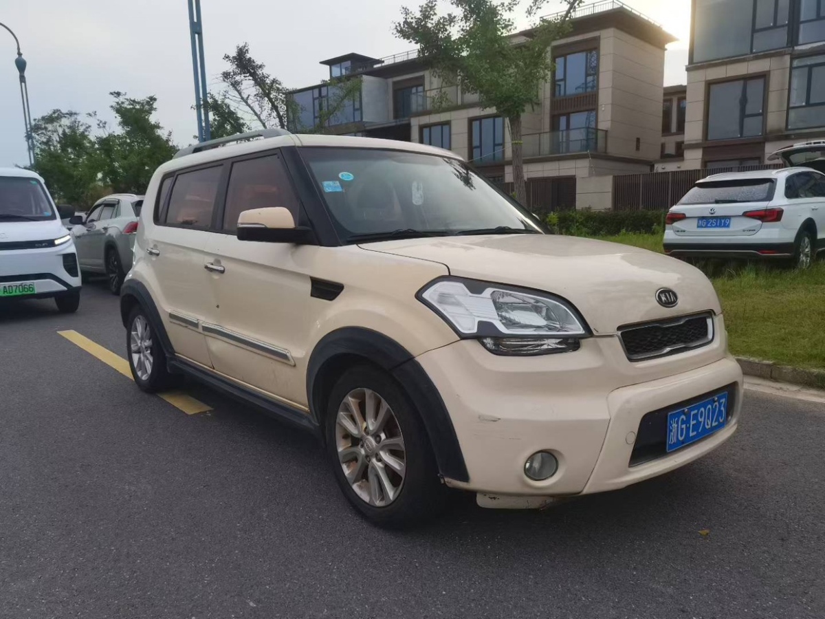 起亚 秀尔 2013 汽车图片 #3