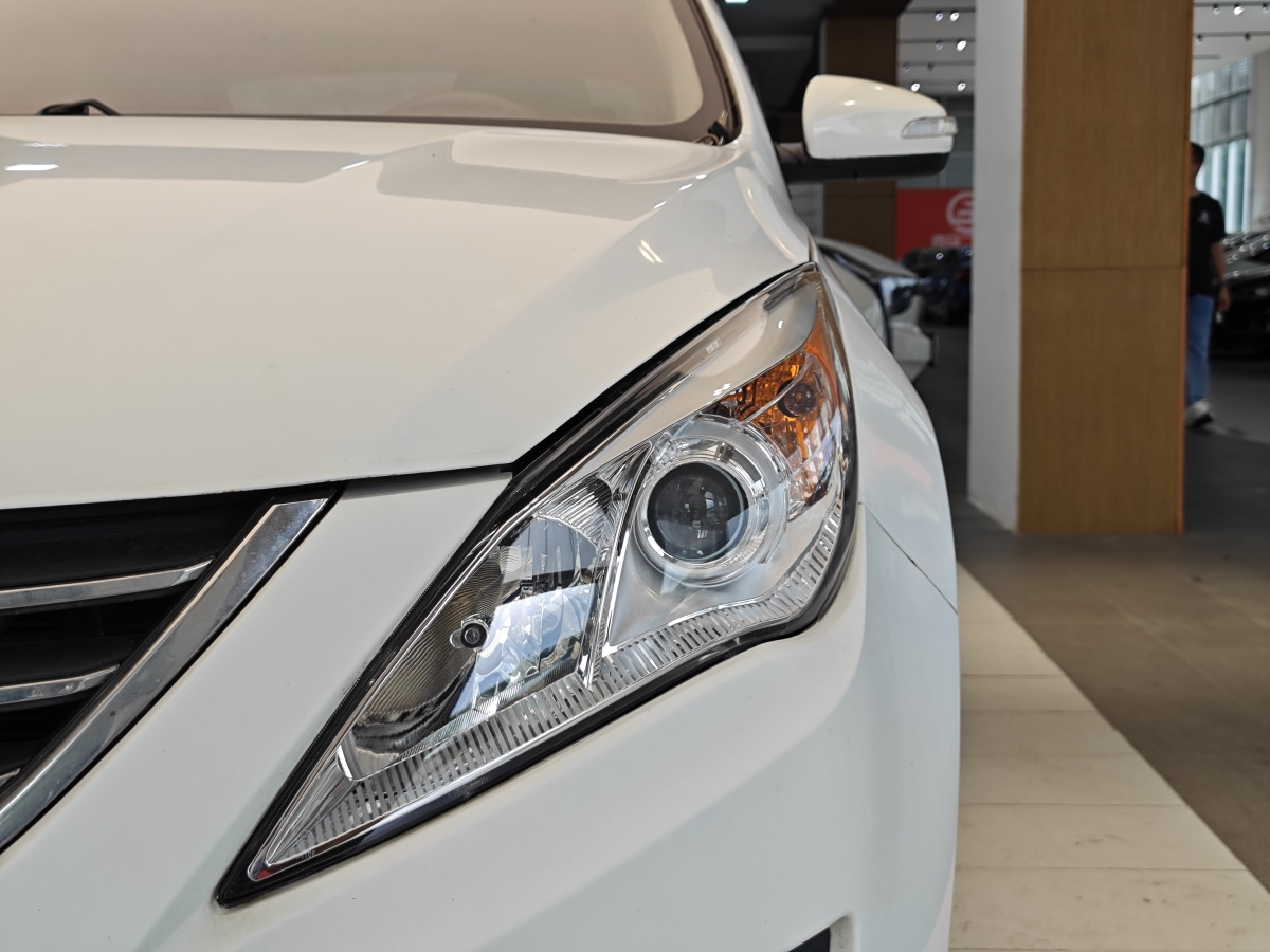 Forthing JOYEAR S50 2016 imagen de coche #3