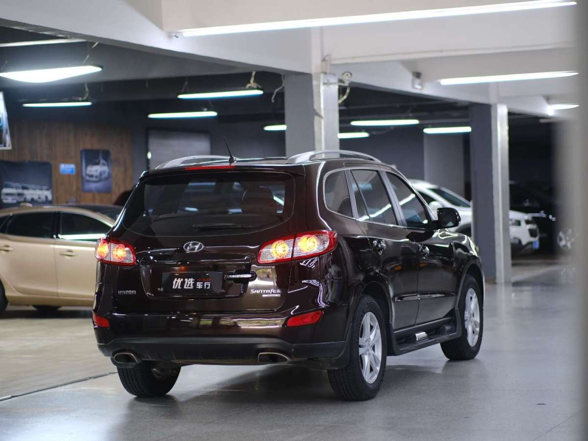 Hyundai Santa Fe Classic 2011 immagine di auto #3