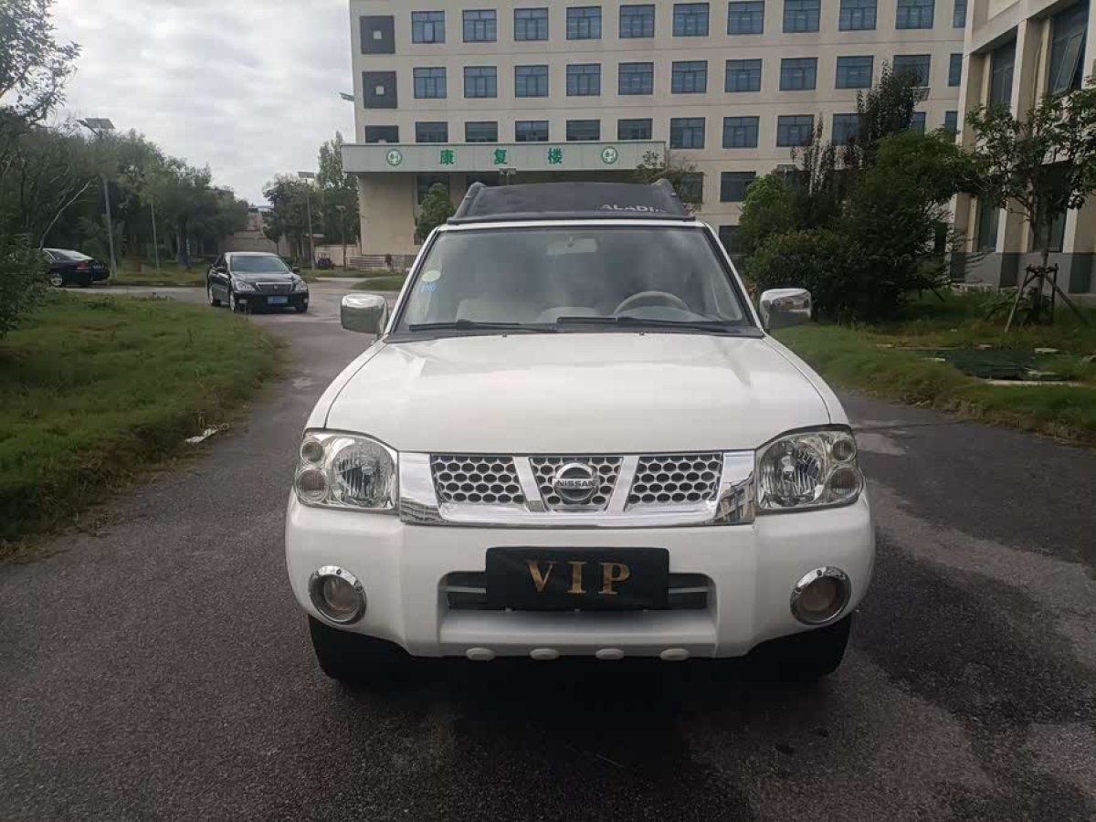 日产 日产帕拉丁 2009 汽车图片 #3