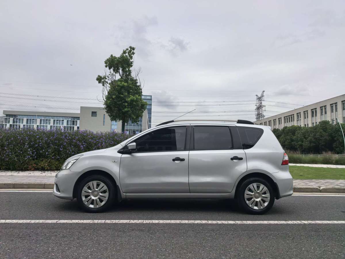 日产 骊威 2013 汽车图片 #3