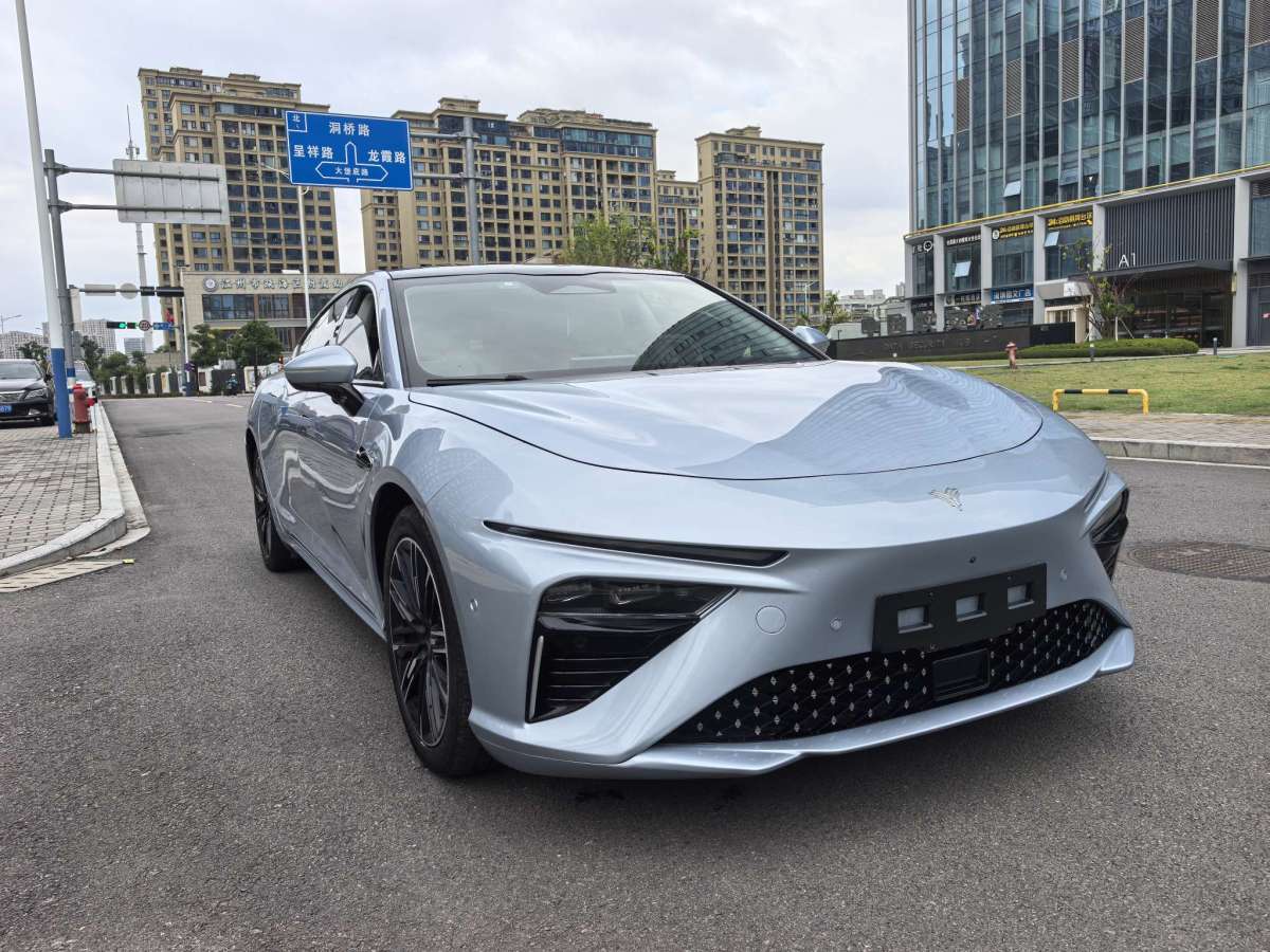 哪吒汽车 哪吒S 2023 汽车图片 #3