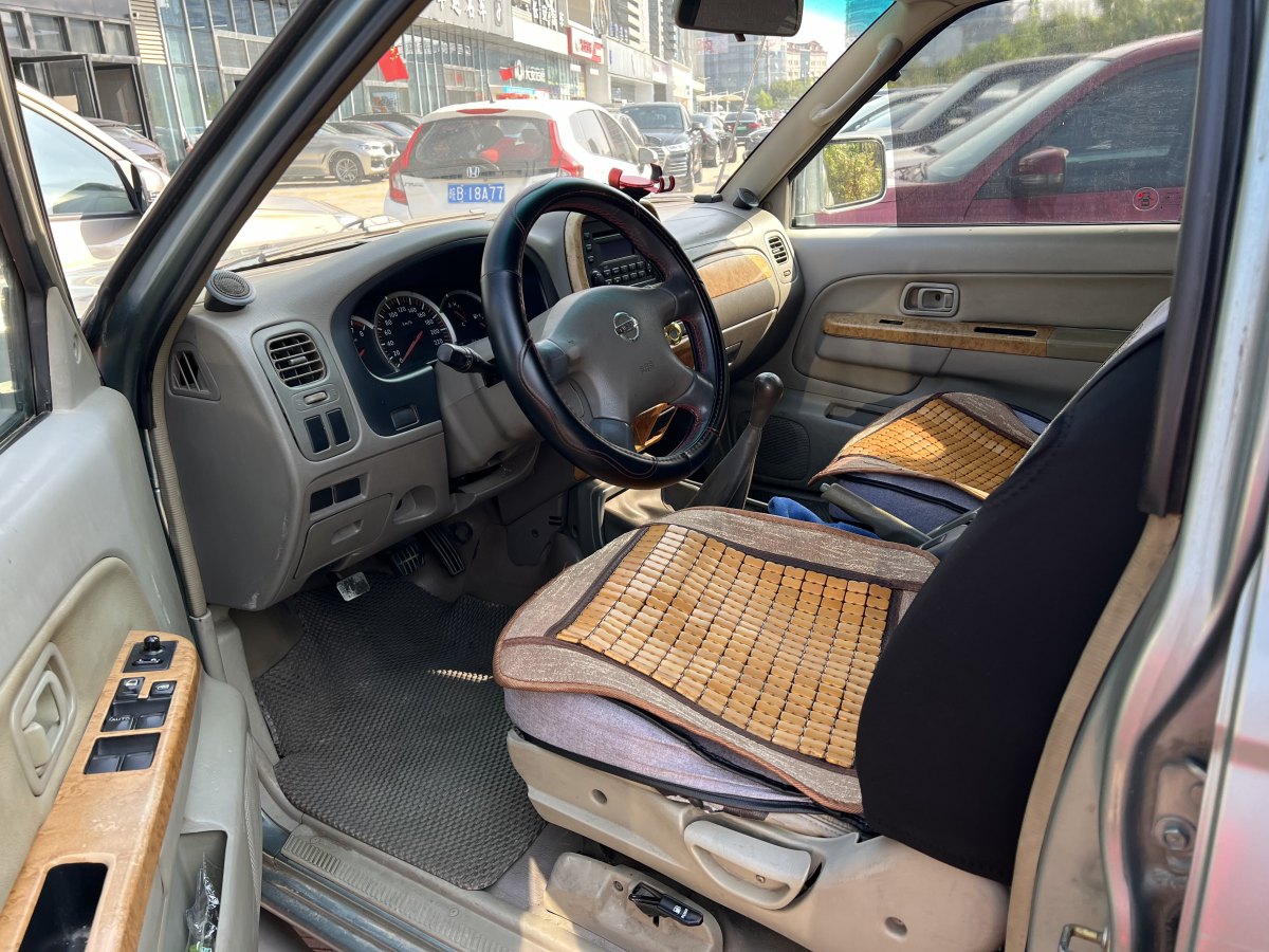 日产 日产帕拉丁 2007 汽车图片 #3