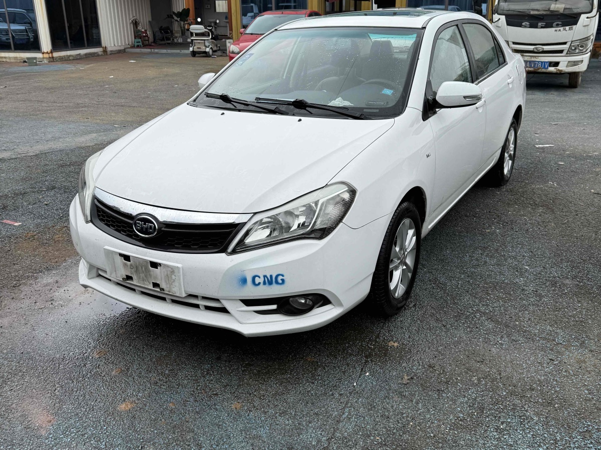 BYD L3 2015 car image #3