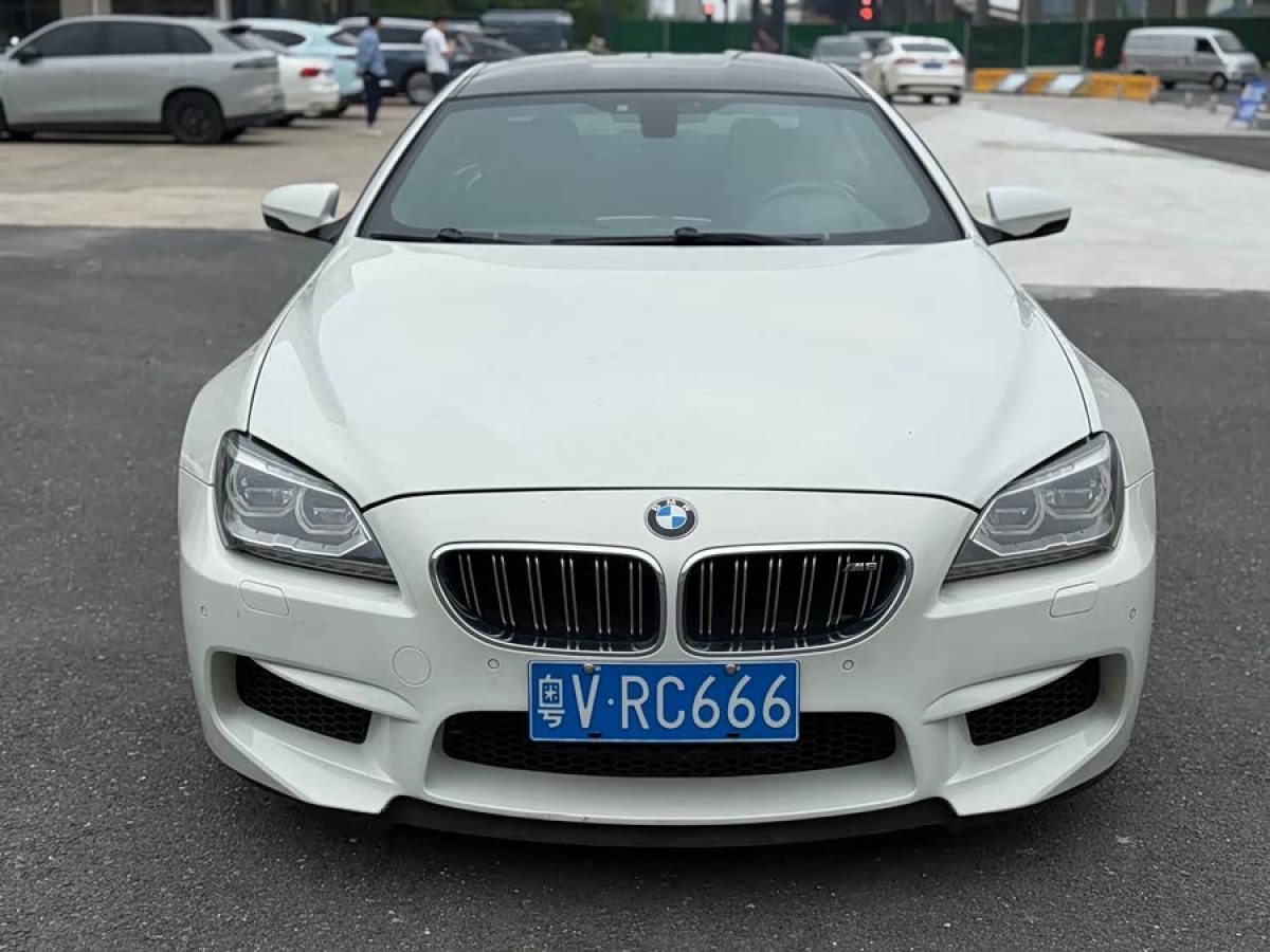 BMW M6 2013 car image #3