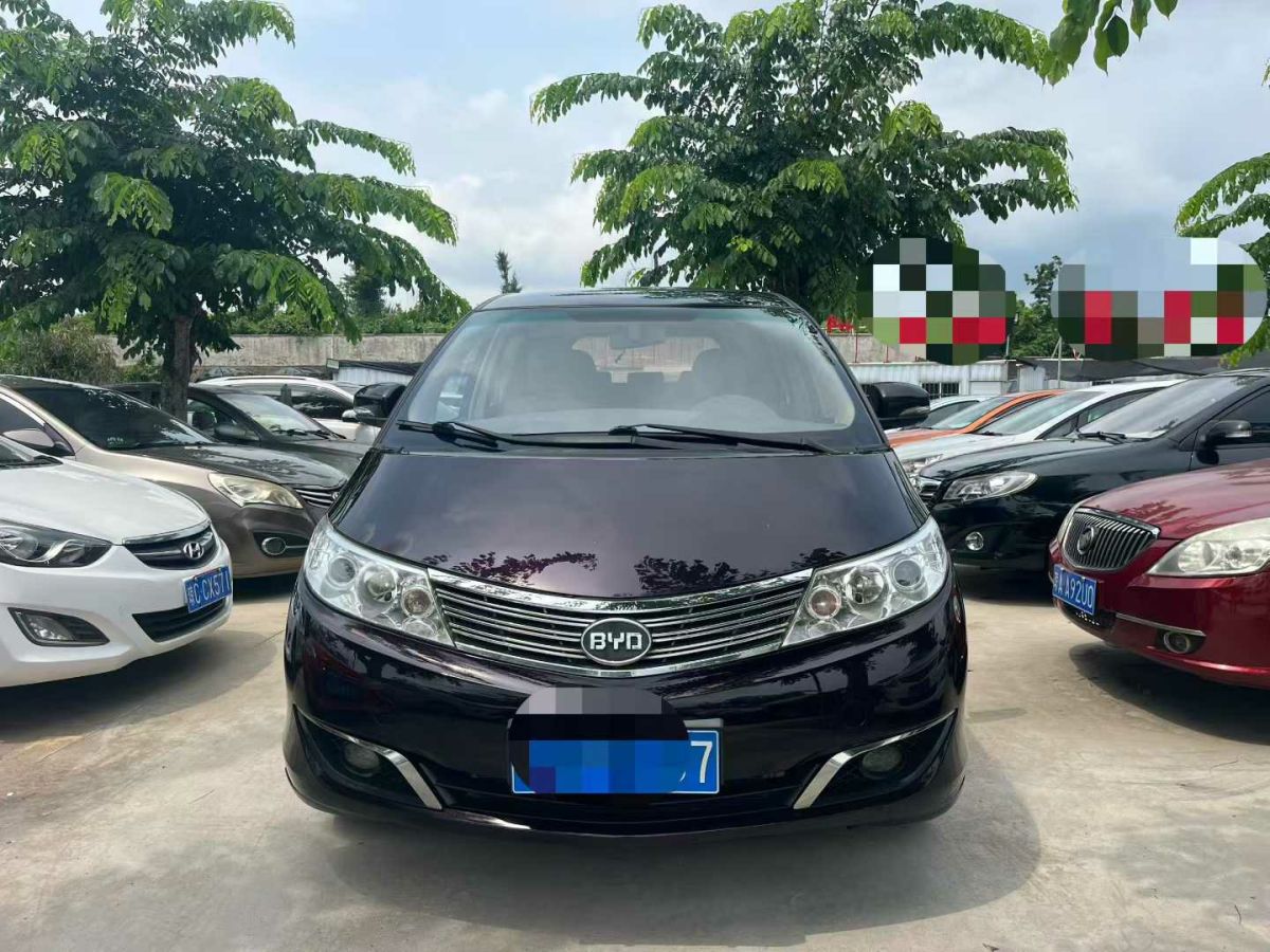BYD M6 2016 صورة سيارة #3