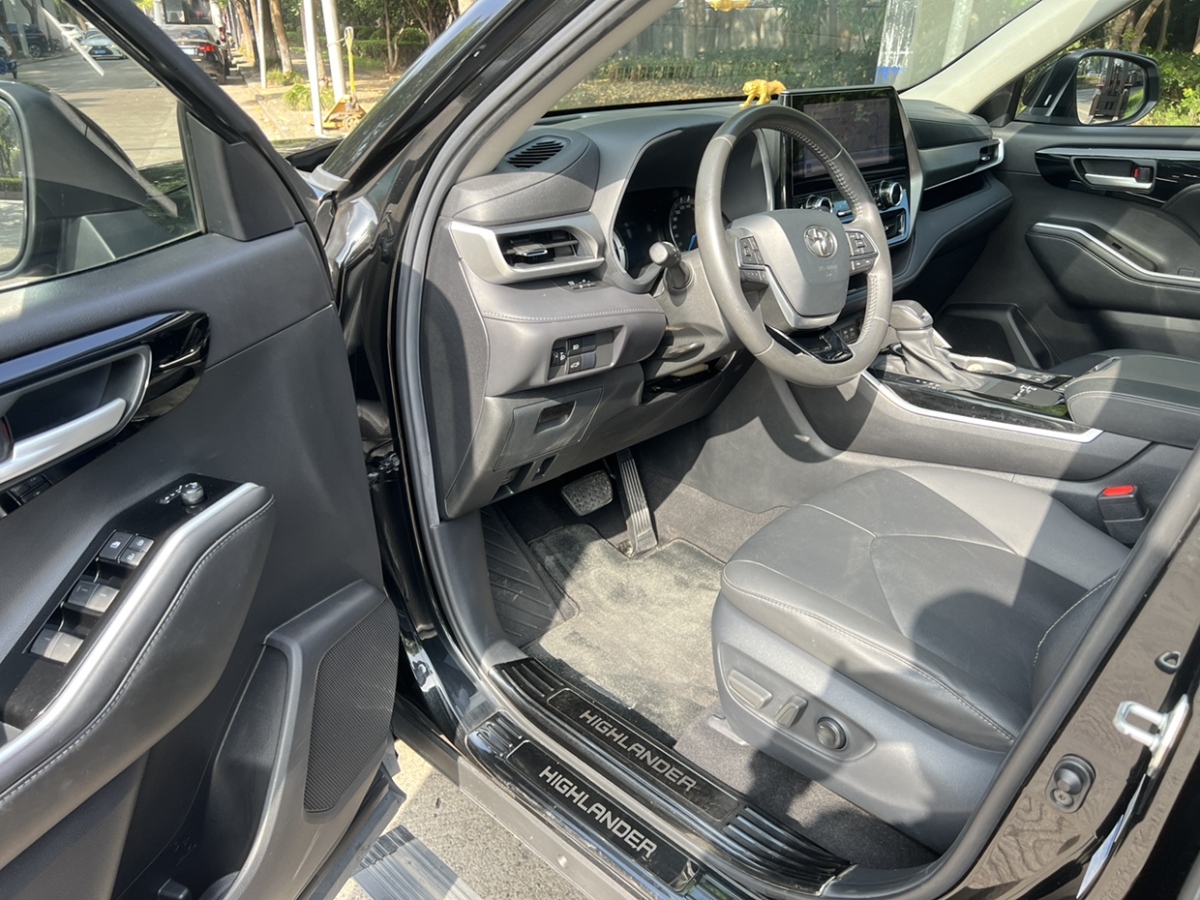 Toyota Highlander (Imported) 2021 #3 Toyota Highlander (Imported) 2021 immagine di auto #3