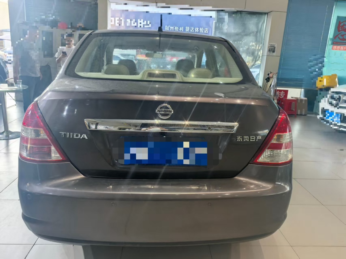 日产 颐达 2010 汽车图片 #3