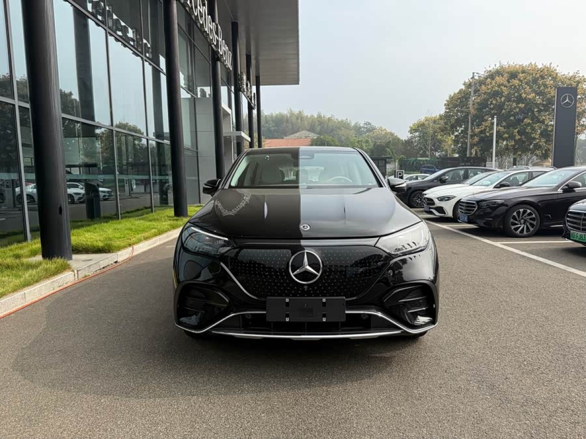 Mercedes-Benz EQE SUV 2025 car image #3