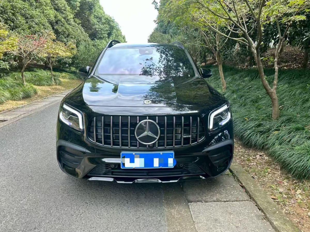 Mercedes-Benz GLB AMG 2022 imagen de coche #3