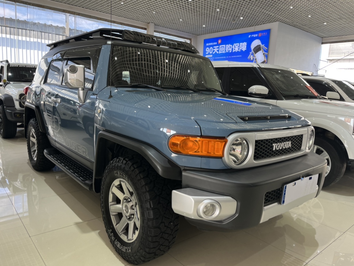 Toyota FJ Cruiser 2018 #3 Toyota FJ Cruiser 2018 immagine di auto #3