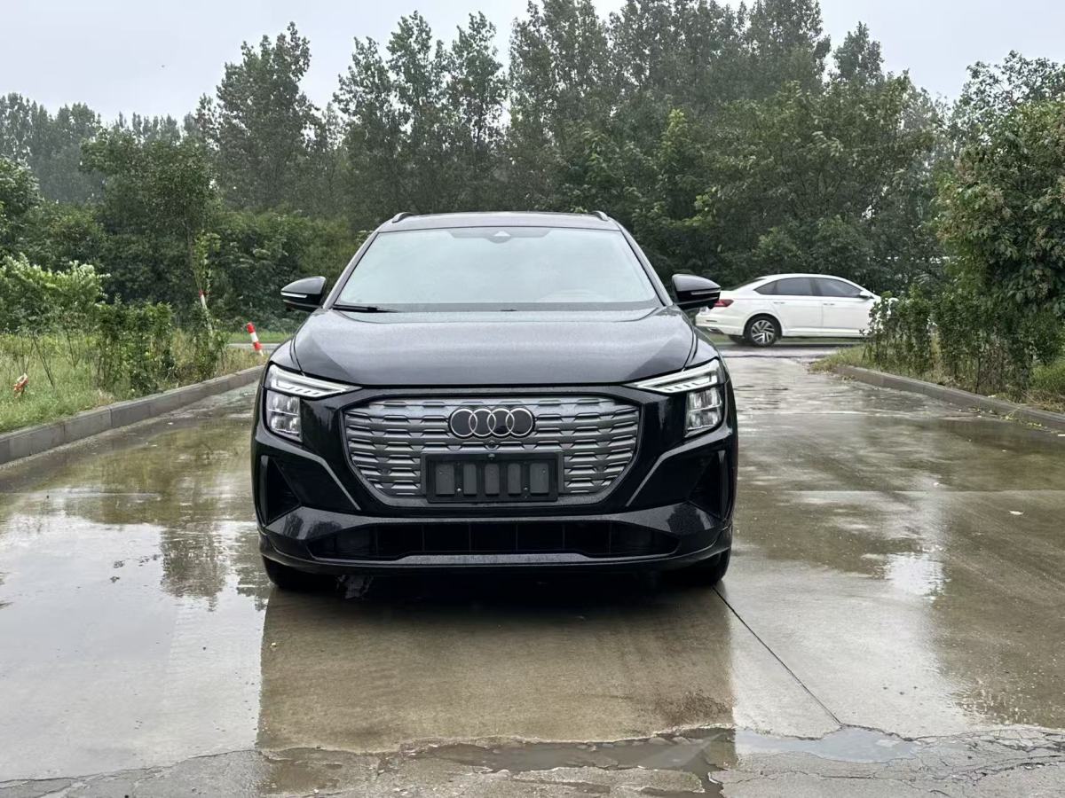 Audi Q5 e-tron 2023 immagine di auto #3