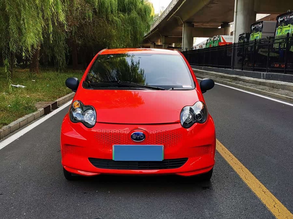 BYD e1 2019 car image #3