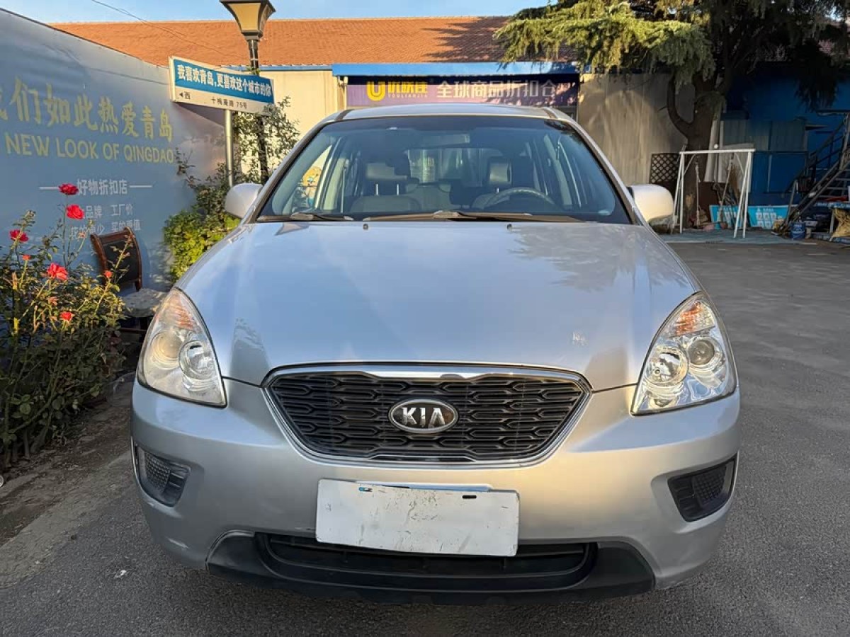 Kia Carens 2012 immagine di auto #3