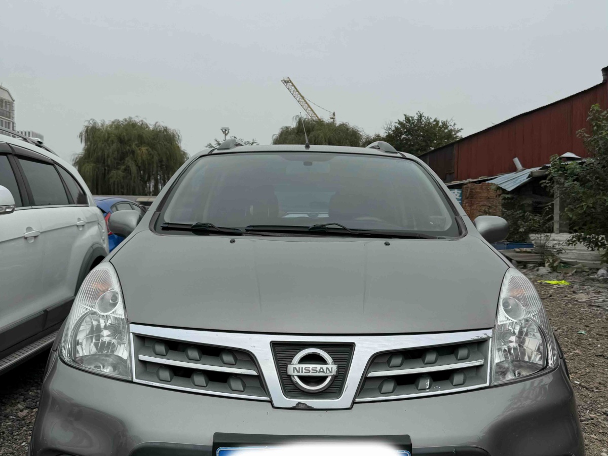 日产 骊威 2010 汽车图片 #3