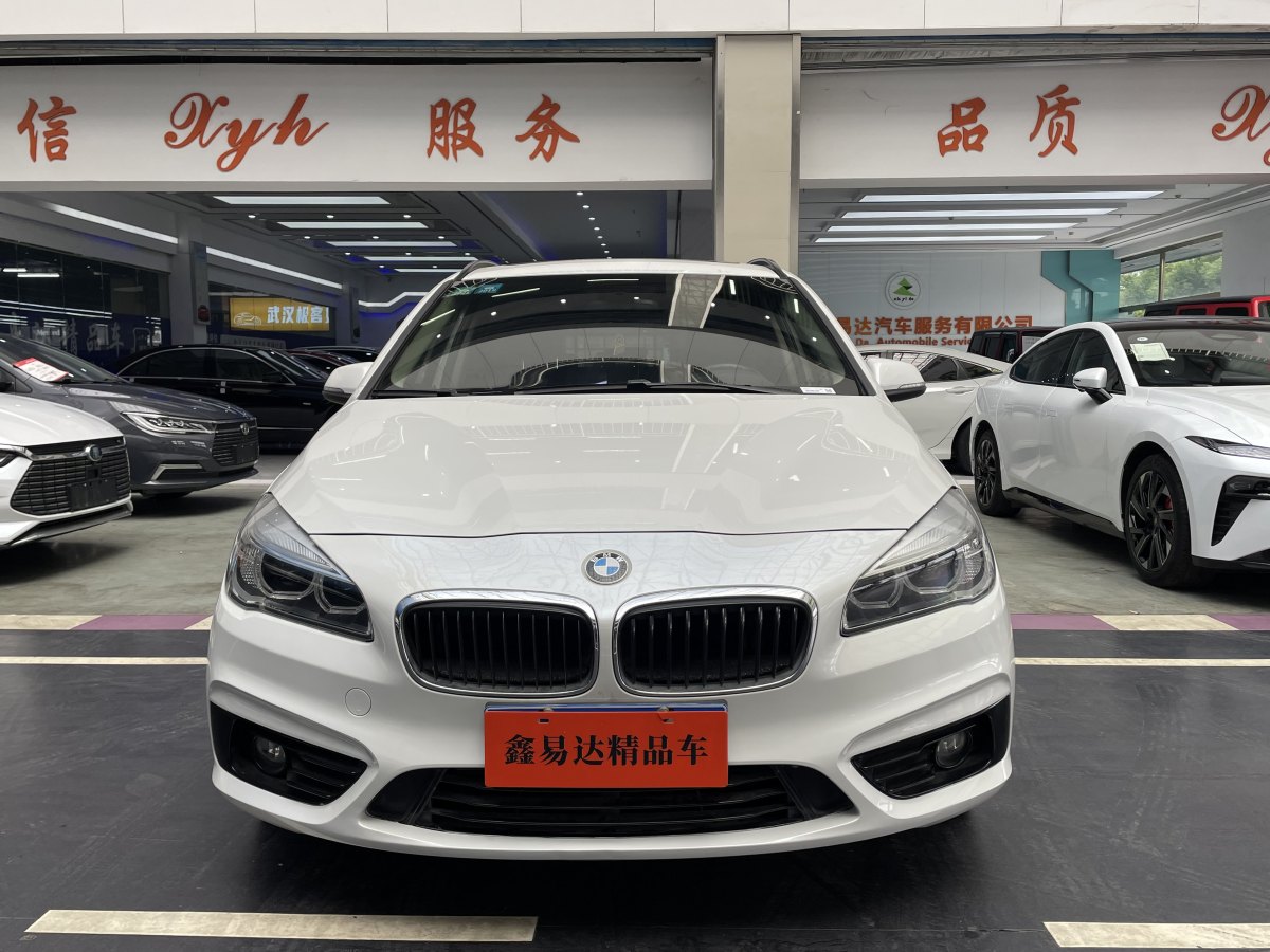 BMW 2 Series Tourer 2017 صورة سيارة #3