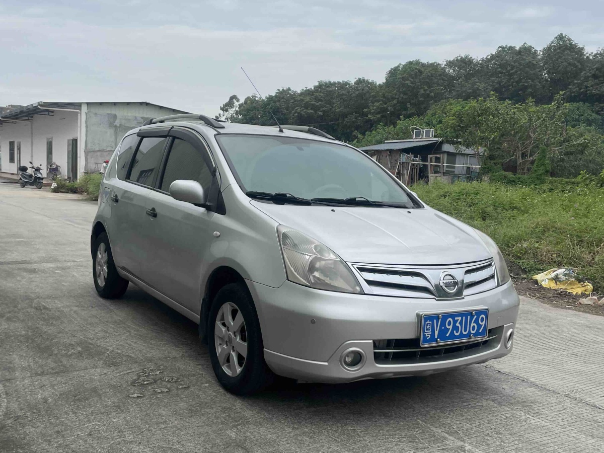 日产 骊威 2011 汽车图片 #3