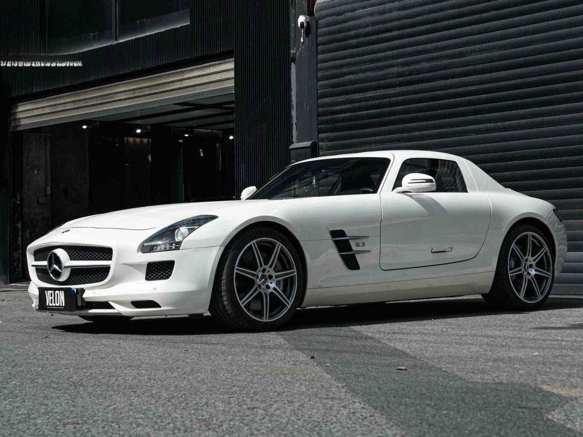 Mercedes-Benz SLS AMG 2011 изображение автомобиля #3