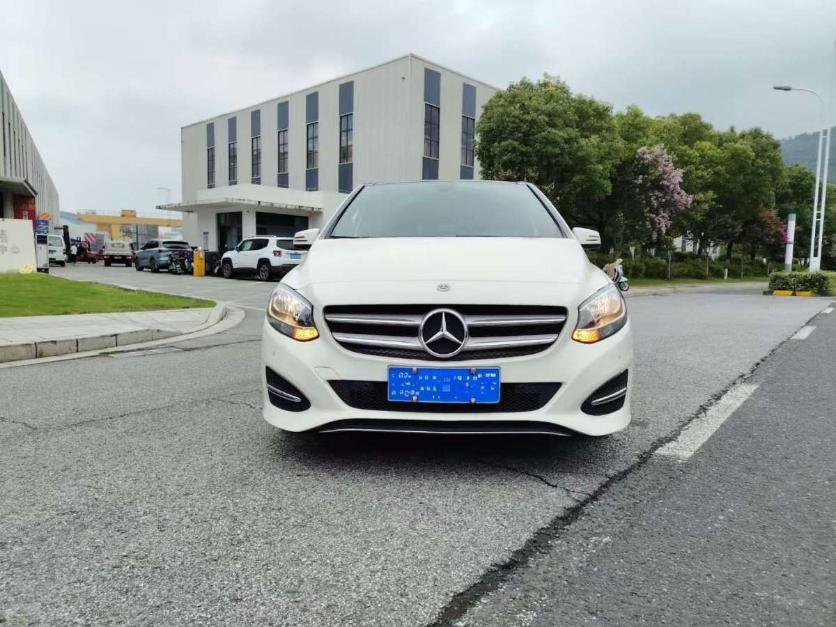 Mercedes-Benz B Class 2017 #3 Mercedes-Benz B Class 2017 car image #3