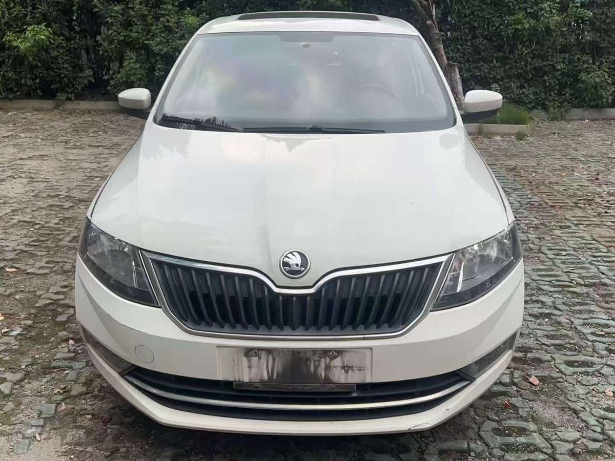 Skoda Rapid Spaceback 2018 immagine di auto #3