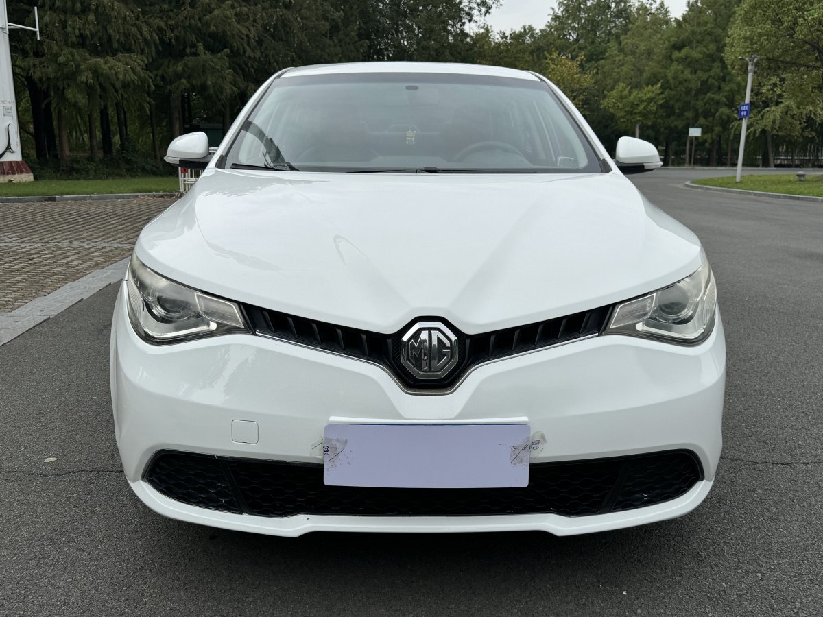 MG GT 2015 car image #3