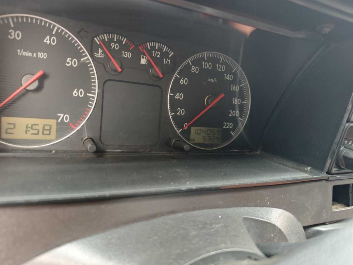 Volkswagen Santana Classic 2009 #3 Volkswagen Santana Classic 2009 صورة سيارة #3