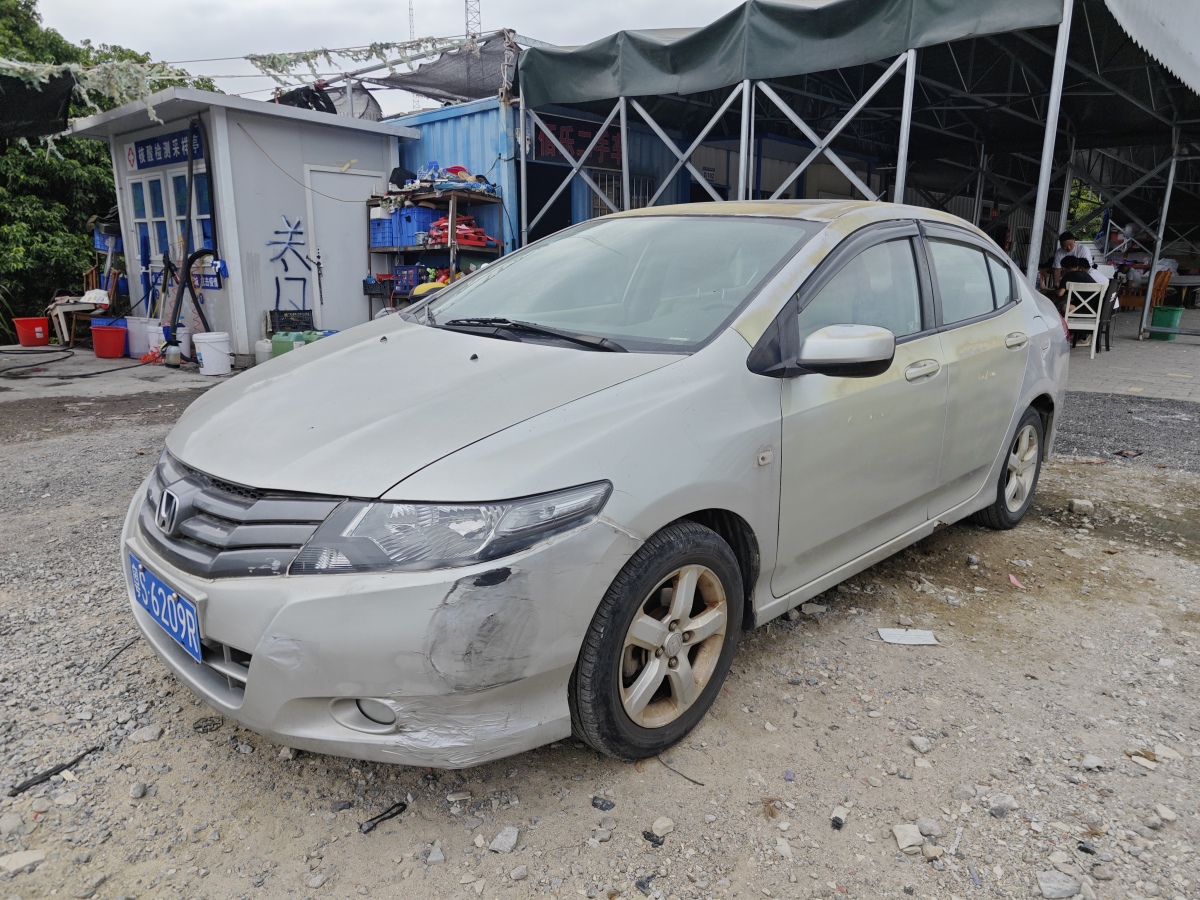 Honda City Classic 2010 car image #3
