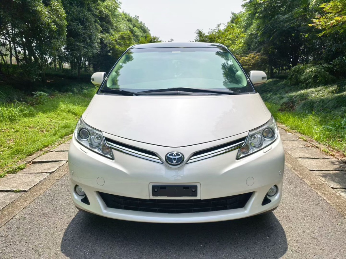 Toyota Previa 2020 car image #3