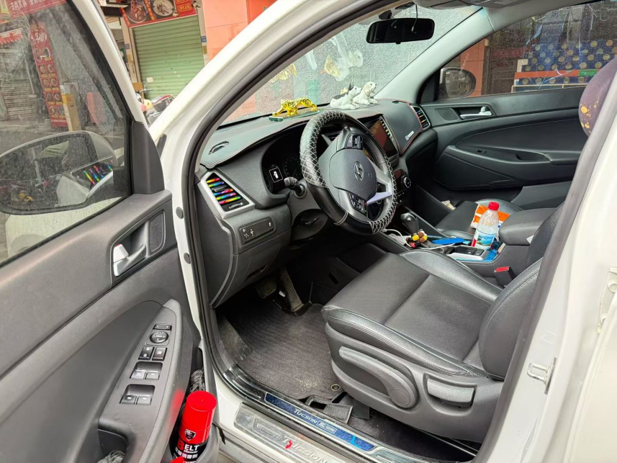 Hyundai Tucson (Imported) 2017 immagine di auto #3