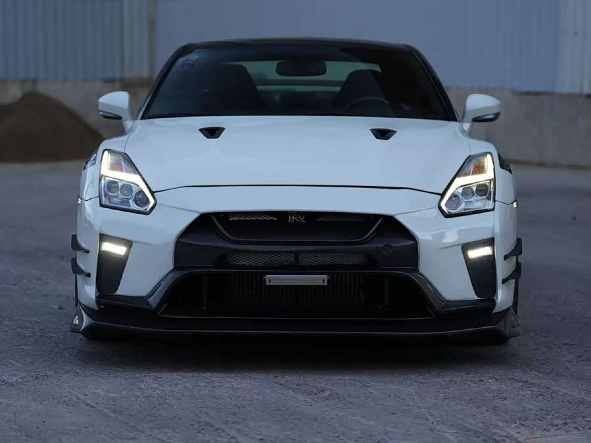 日产 日产GT-R 2017 汽车图片 #3