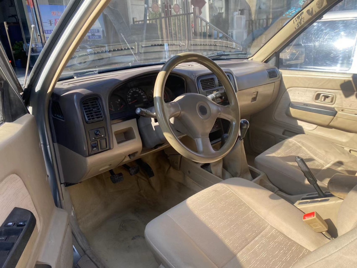 Nissan D22 2013 imagen de coche #3