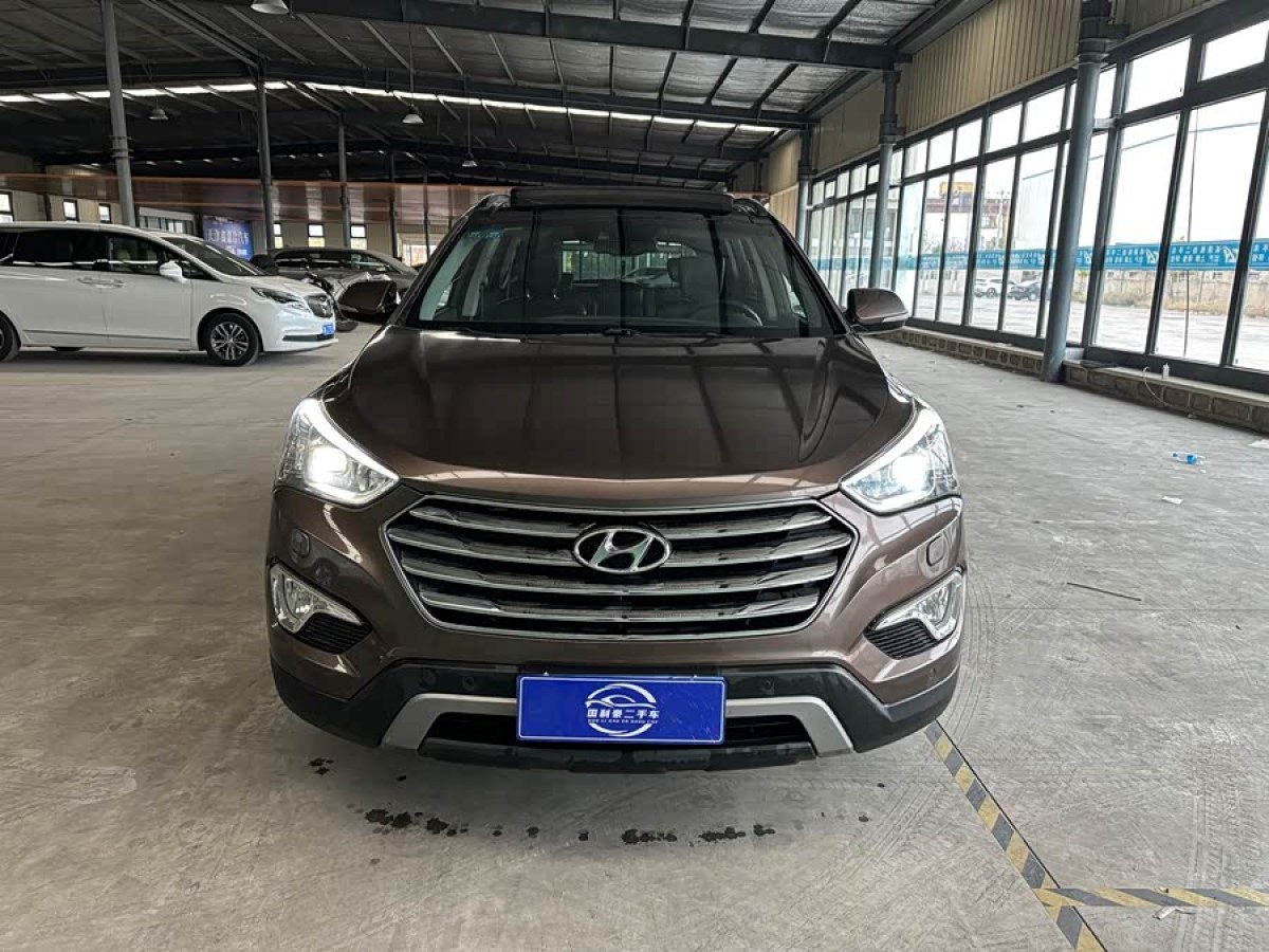 Hyundai Grand Santa Fe 2013 car image #3