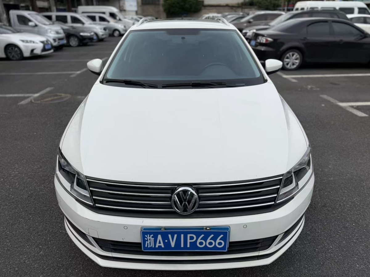 Volkswagen Gran Lavida 2016 immagine di auto #3