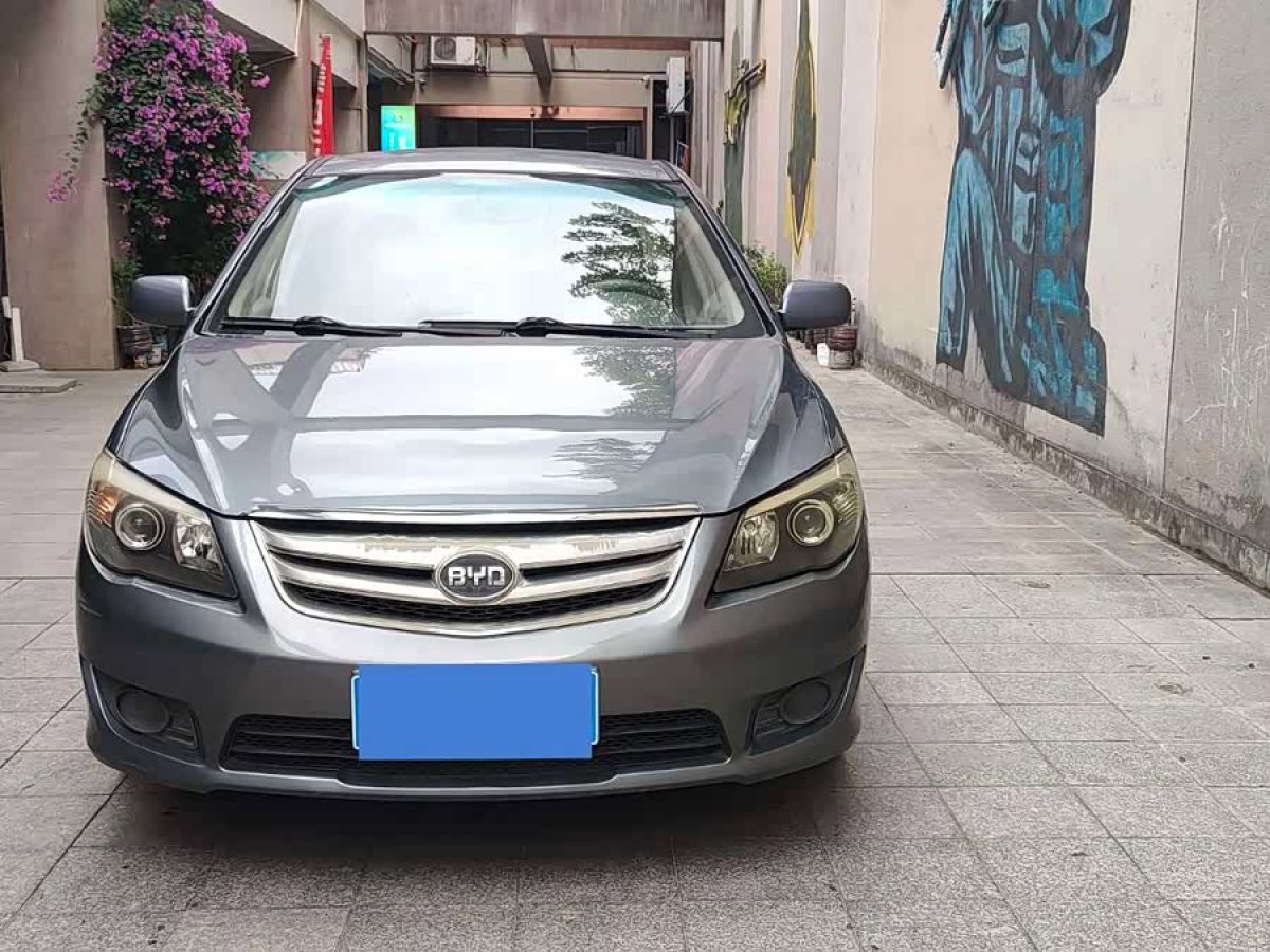 BYD L3 2014 immagine di auto #3