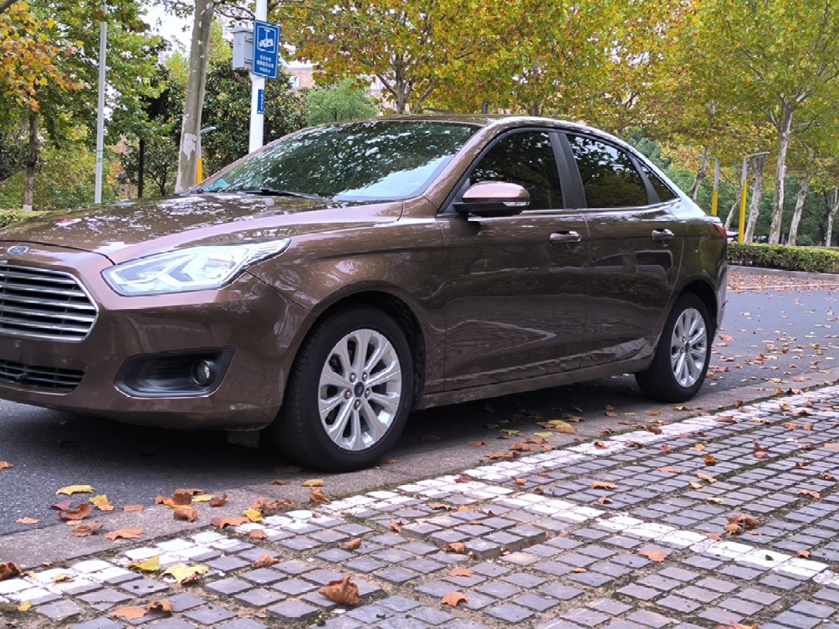 Ford Escort 2018 car image #3